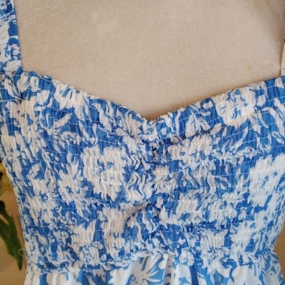 Sweet Floral Maxi Dress with Flutter Sleeves - Picture 5 of 13